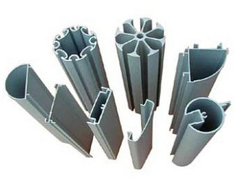 Leistung verdrängte Aluminiumprofile mit in der Ausstellung und tief verarbeitete
