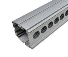 CNC, der industrielles Profil-Aluminiumverdrängung Pulver gemalte CER Zustimmung maschinell bearbeitet