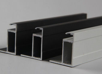Silbrig/Schwarzes anodisierte Aluminiumrahmen-Sonnenkollektor-Aluminiumrahmen mit Ausschnitt/dem Lochen