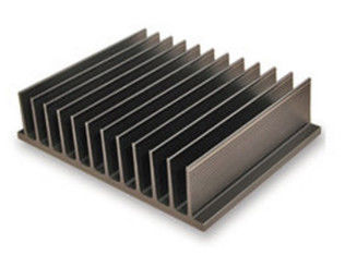 Helle schwarze Aluminiumkühlkörper-Verdrängungs-Profile/elektronisches Radiateor