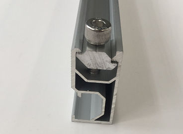 Industrielles Aluminium 6063 fertigte Solarbefestigungsschienen mit Pulver-Malerei besonders an